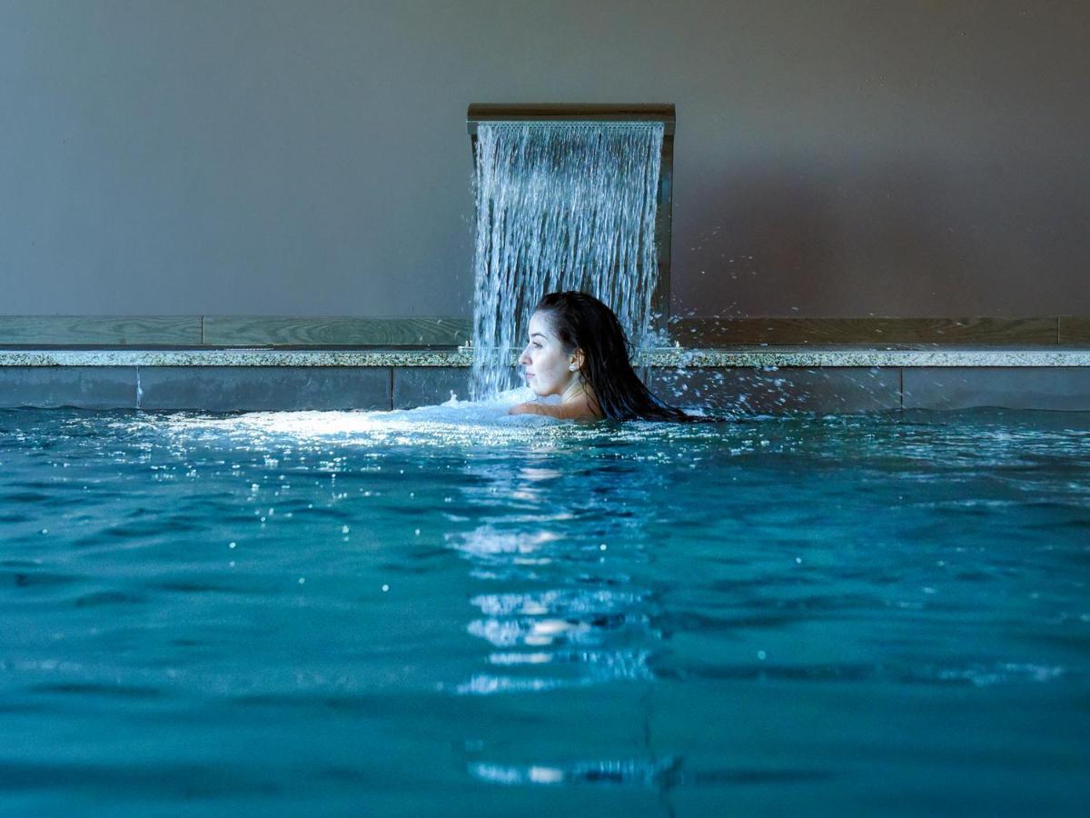 Mw Douro Wine & Spa Santa Marta de Penaguiao Exterior photo The swimming pool at the hotel